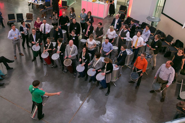 Team Event Berlin als Trommel-Ensemble erleben
